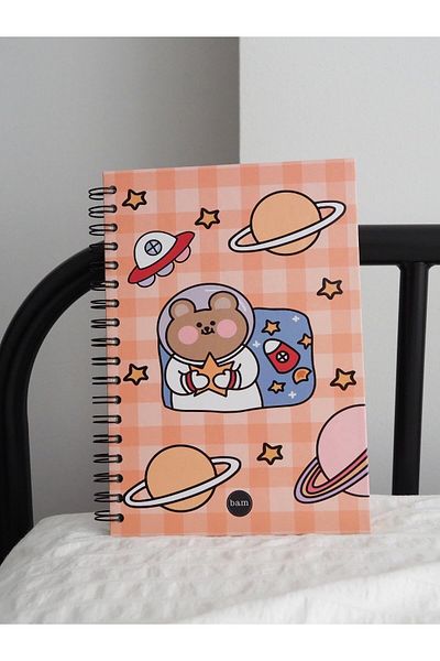 Planet Butik دفتر ملاحظات حلزوني بتصميم عالي من Space Bear