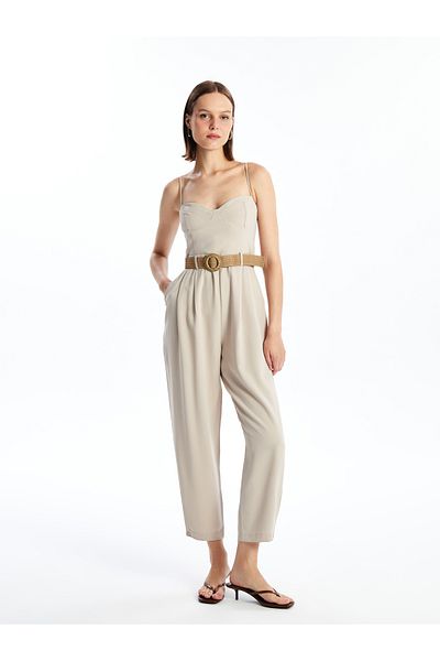 LC Waikiki Gerade geschnittener Jumpsuit mit Trägern und Herzkragen für Damen