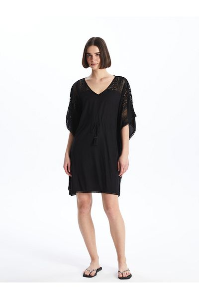 LC Waikiki Strandkleid mit V-Ausschnitt und Stickerei-Detail für Damen