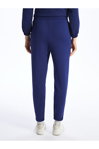 LC Waikiki Női gumírozott derékú, egyenes melegítőnadrág