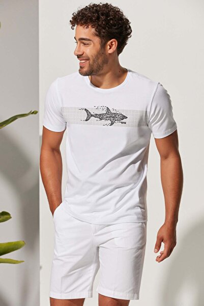White By Nature O Neck Shark Men's T-shirt