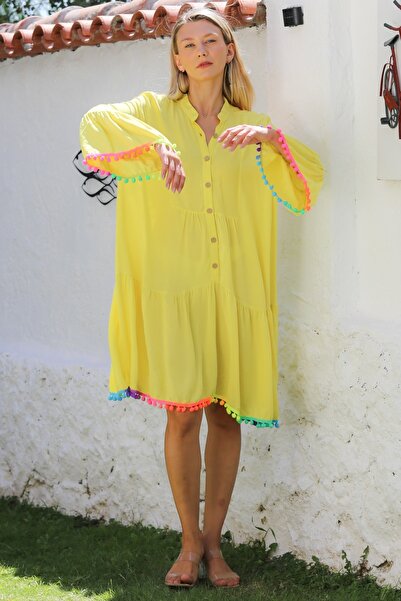 Chiccy RuFFleD Yellow Prevailing Collar Woven Casual Dress - Pompom, CuFFlinks