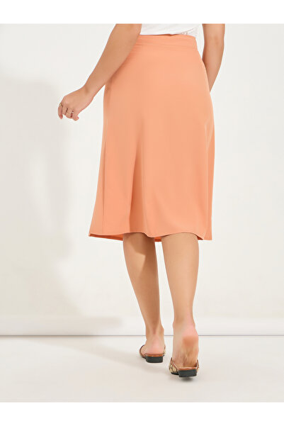 Styli Solid Side Seam Slit Midi Skirt with Buttons