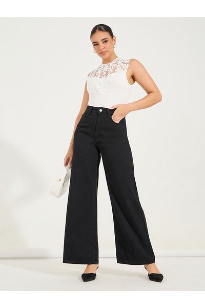 Styli Sleeveless Lace Yoke Bodysuit