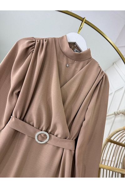 onix Larissa Dress - Biscuit Model