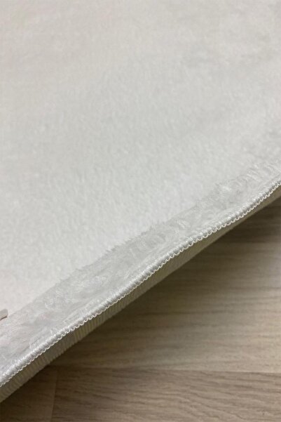 aymira Home Post Peluş Oval Halı Beyaz Tüylü Yumuşak, Yıkanabilir, Kaymaz Taban Dekoratif Aym501