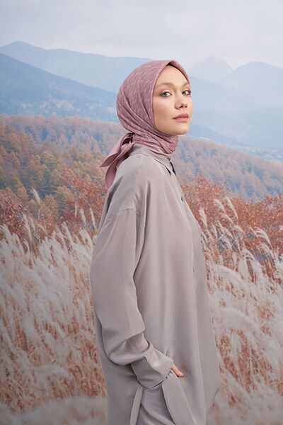 ARMANDA Κασκόλ με μοτίβο βαμβακερό μονόγραμμα - πούδρα