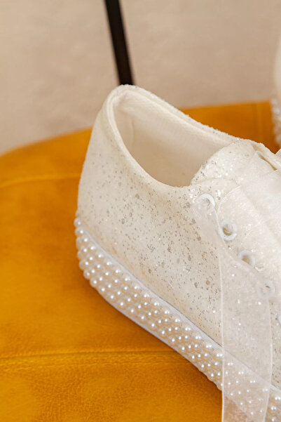 Akçetin Moda Rochie de mireasa cu toc mic - Pantofi brodati cu piatra de perla