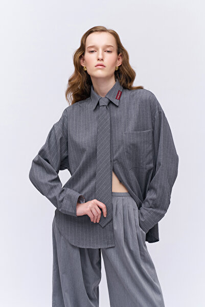 Quzu Gray Pocketed Shirt with Tie Accessories