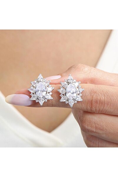 Effective Diamond Londra Tutkusu Işıltılı Gümüş Küpe
