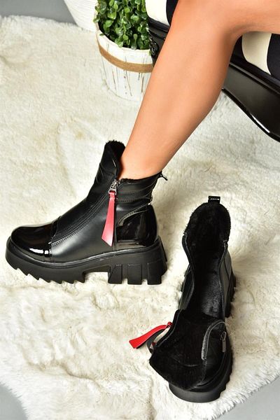 Fox Shoes L239001809 Černé dámské boty se silnou podrážkou
