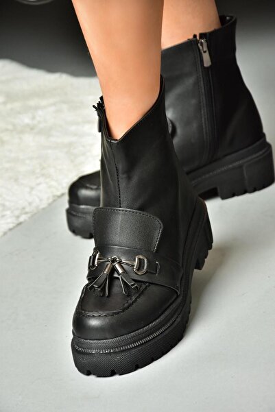 Fox Shoes Czarne buty damskie na grubej podeszwie