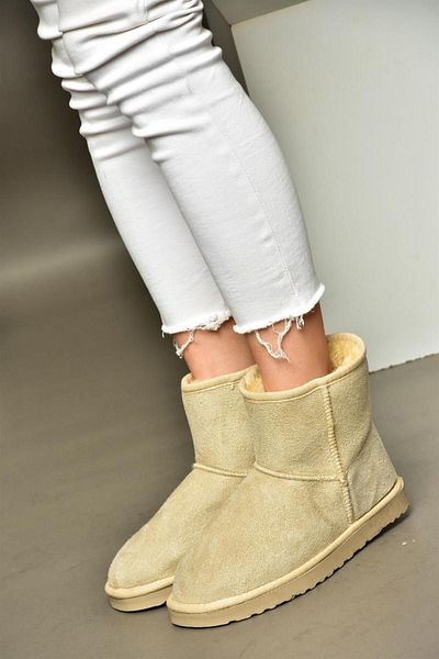 Fox Shoes Ρ 612026502   Γυναικείες μπότες μπεζ καστόρι με πούπουλα στο εσωτερικό