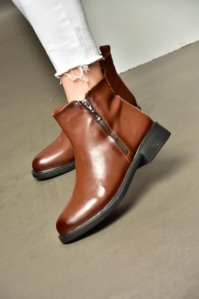 Fox Shoes R374050409 Dámské kozačky s nízkou podrážkou v hnědé barvě