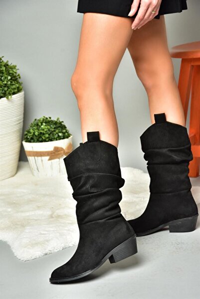 Fox Shoes Czarne zamszowe botki damskie na niskim obcasie