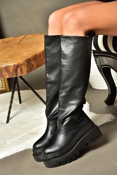Fox Shoes R726947009 Черни дамски боти с дебела подметка