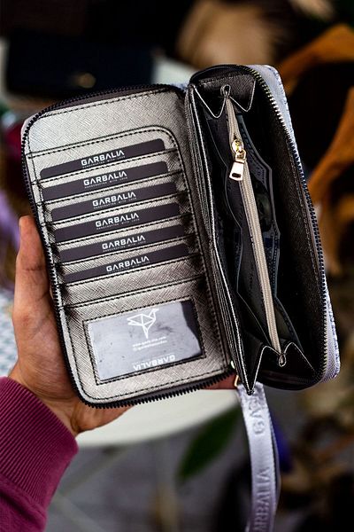 Garbalia Tilburg Wrist Handle Straw Weave Pattern Black Portfolio Wallet with Ample Card Holder