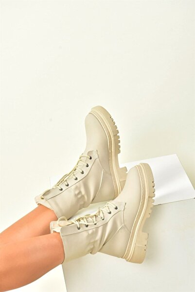 Fox Shoes Bézs vastag talpú női csizma N973388909