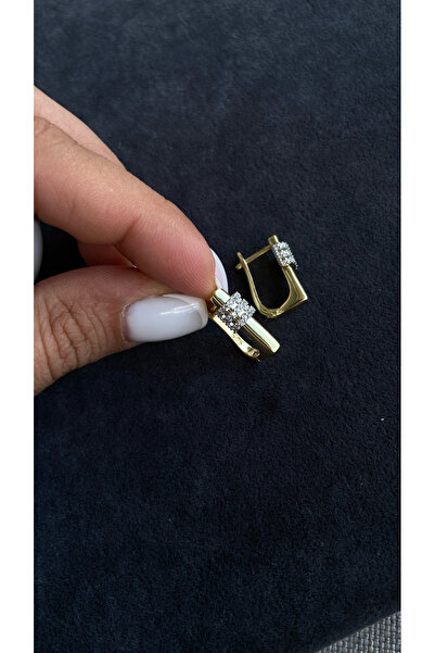 GÜLŞAH SEZER Dikdörtgen formlu taşlı gümüş küpe