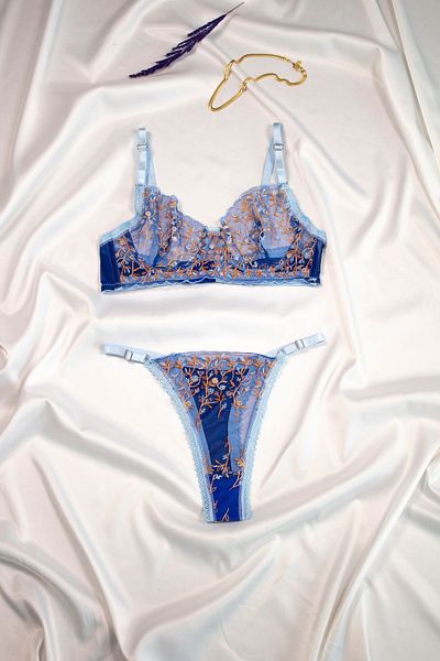 LikeSwan Σετ εσώρουχα Bralet με μπλε λουλούδι με μοτίβο από κάτω δαντέλα