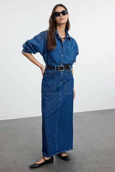 Trendyol Collection Джинсова спідниця максі синього кольору зі знімною кишенею TWOAW25ET00079
