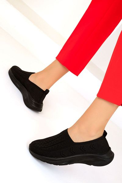 SOHO Women's Sneaker 19448 - Black Black