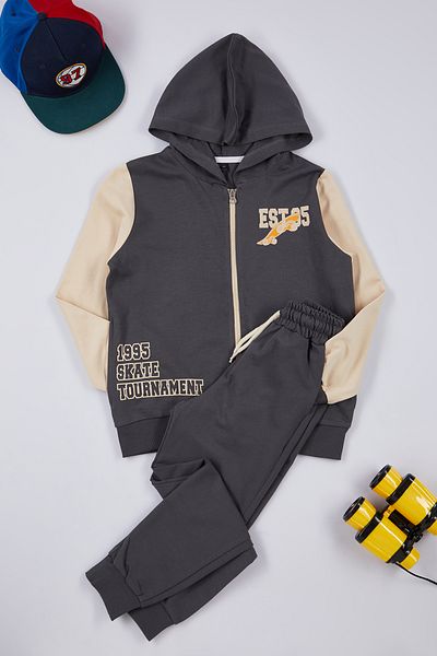 TRENDYOLKIDS Anthracite*001 Boy's Slogan Cotton Knitted Bottom-Top Suit Tkdaw25Au00006