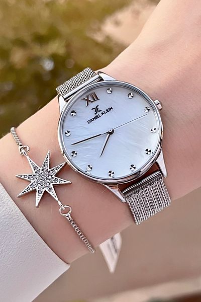 Daniel Klein Women's Wrist Watch and Bracelet with Adjustable Cord in Gray Color Dkgnct1323