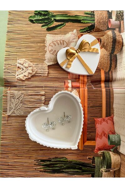 Louve Store Dekoratif  Fiyonk Detaylı Kapaklı Kalp Kutu , Takı Organizeri , T...