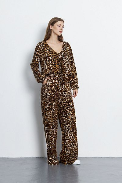 My Peak Leopard Patterned Pants and Blouse Set