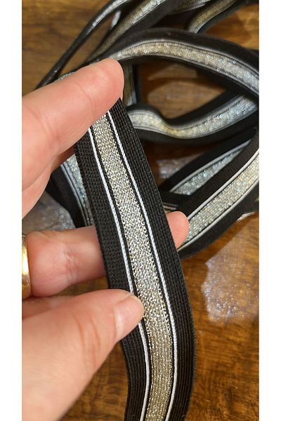 Gönülden Tasarım Accesoriu de cusut cu dungi argintii elastice de 2 cm - 1 metru