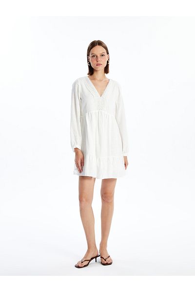 LC Waikiki Langärmliges Damenkleid mit V-Ausschnitt und Spitze