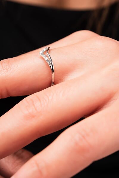 Altınaşkı Üçgen Altın Yüzük