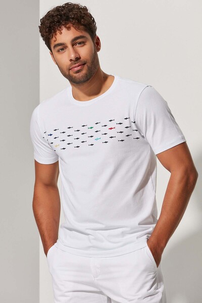 White By Nature O Neck Small Fish Men's T-shirt