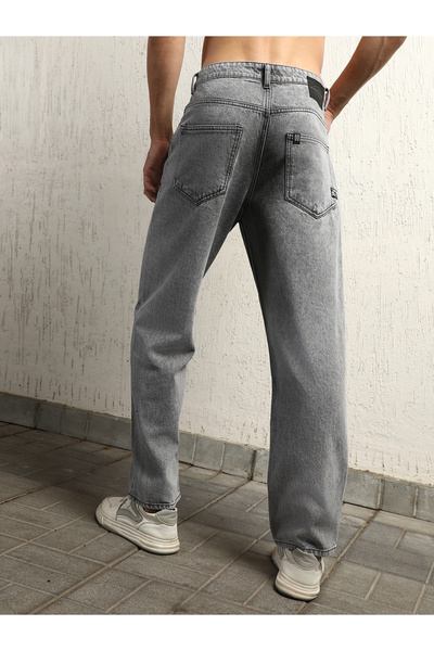 Hubberholme By Styli Mid Rise Relaxed Fit Jeans