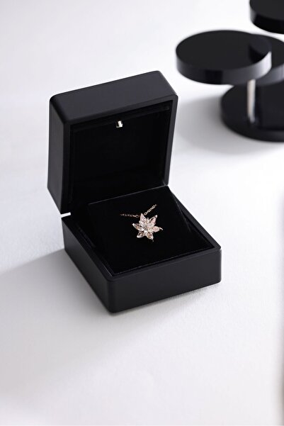 Nereze 925 Ayar Gümüş Işıklı Kutuda Beyaz Lotus Çiçeği Kolye Kadın Gümüş Kolye