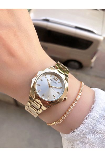 Homies Brand Steel Case - Women's Wristwatch and Gift Bracelet Set