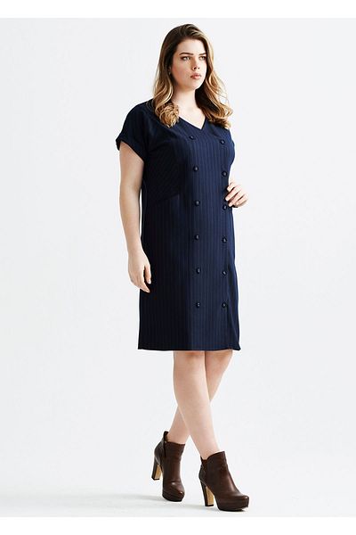 EVEN plus size فستان مزدوج الصدر مخطط باللون الأزرق الداكن مقاس كبير