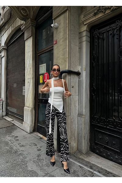 HZL High Waist Black-White Patterned Trousers