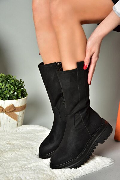 Fox Shoes R312104902 Czarne zamszowe buty damskie na grubej podeszwie