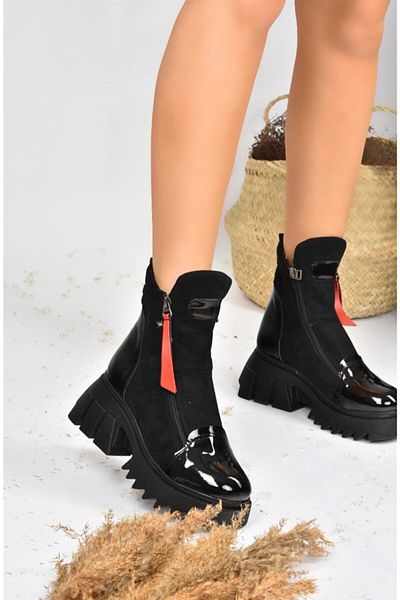 Fox Shoes Černé semišové dámské boty se silnou podrážkou L239001802
