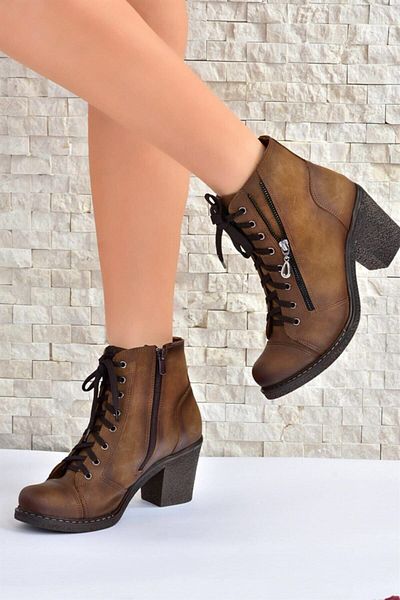 Fox Shoes Γυναικείες μπότες με χοντρό τακούνι Mink C674150209