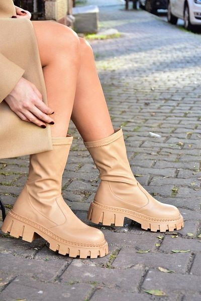 Fox Shoes Denní dámské boty s tlustou podrážkou L928133309