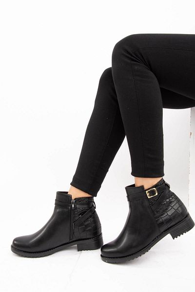 Fox Shoes Černé dámské boty Crocodile E726490009