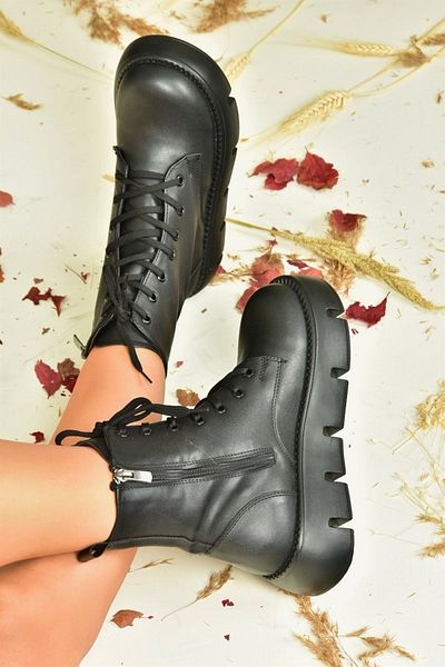 Fox Shoes Чорні жіночі черевики на набивній підошві N267007309