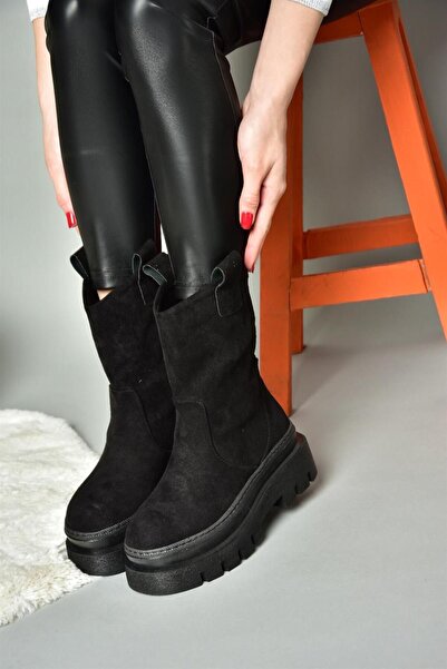 Fox Shoes R267710302 Γυναικείες μπότες μαύρες σουέτ με χοντρή σόλα