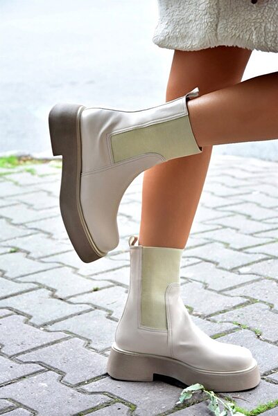 Fox Shoes Bézs vastag talpú napi női csizma L610130209