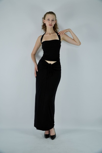 Butik Siyah Büzgü Detaylı Maxi Etek