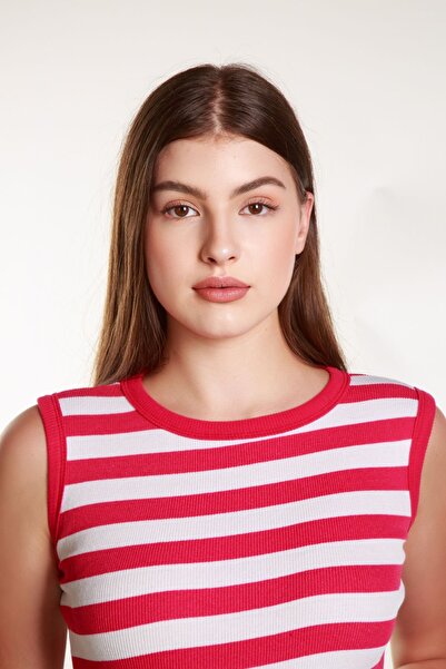 MİSS M.A.T FASHİON Ροζ-λευκό κοτλέ ελαστικό ύφασμα ριγέ γυναικείο μπλουζάκι - λαιμόκοψη, μηδενικό μανίκι