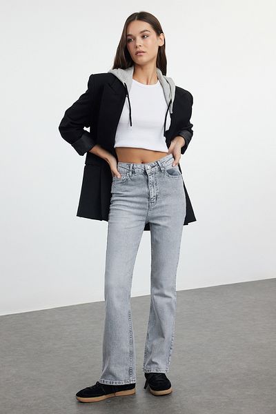 Trendyol Collection Gray Flare Crop Jeans - Normal Waist TWOAW25JE00074